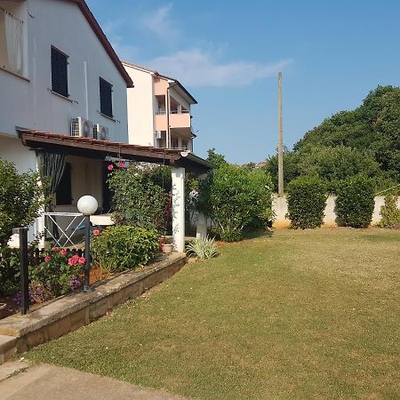 Apartments Stella Pula Exterior photo